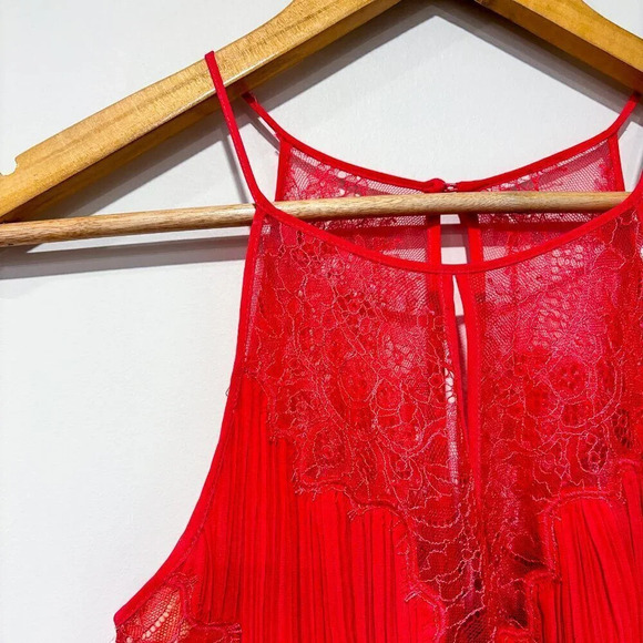 BCBGMAXAZRIA Maryella Coral Pleated Lace High-Low Dress | Size 0 * - Picture 4 of 10